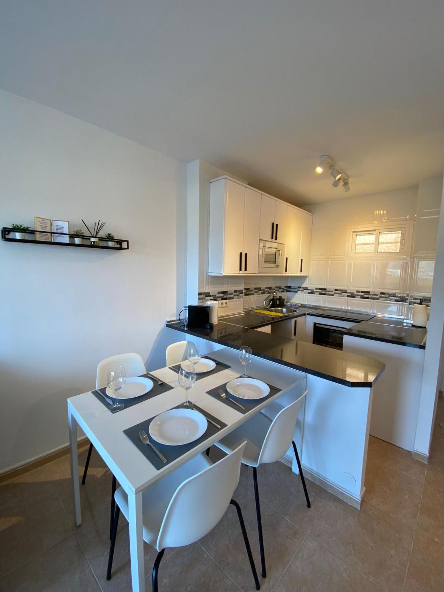Apt Con Espectacular Vista, Piscinas, Recep 24 Hs Benalmadena Exterior photo
